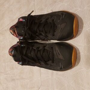 LeBron 11 low with gum bottom size 6Y